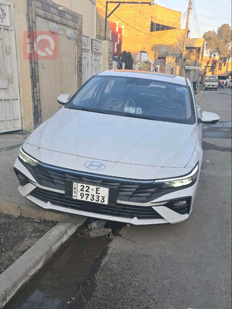هیوندای ئەلەنترا